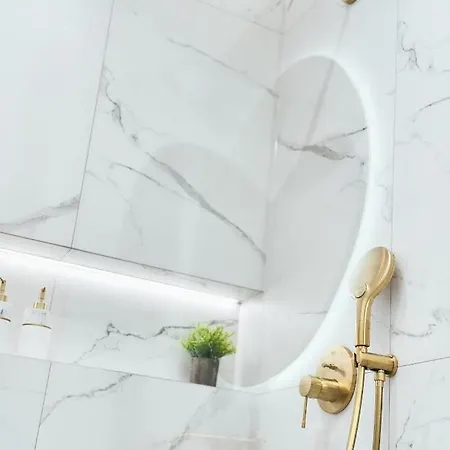 Park -laguna - Premium 2 波兰尼卡-兹德鲁伊